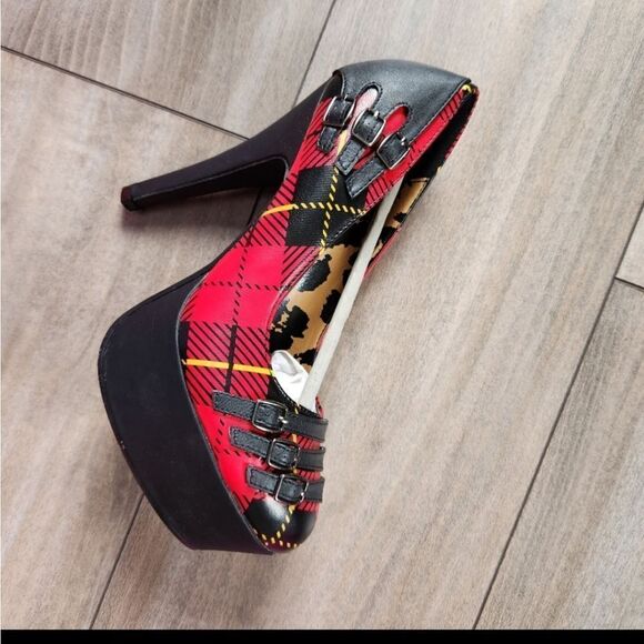 Abbey Dawn Stay in Line Platform Heels..These shoes are 🔥 📛 Dolls Kill - Picture 4 of 8